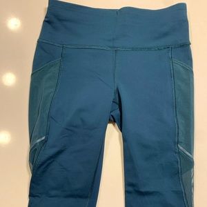 Lululemon cropped high waisted leggings, size 4